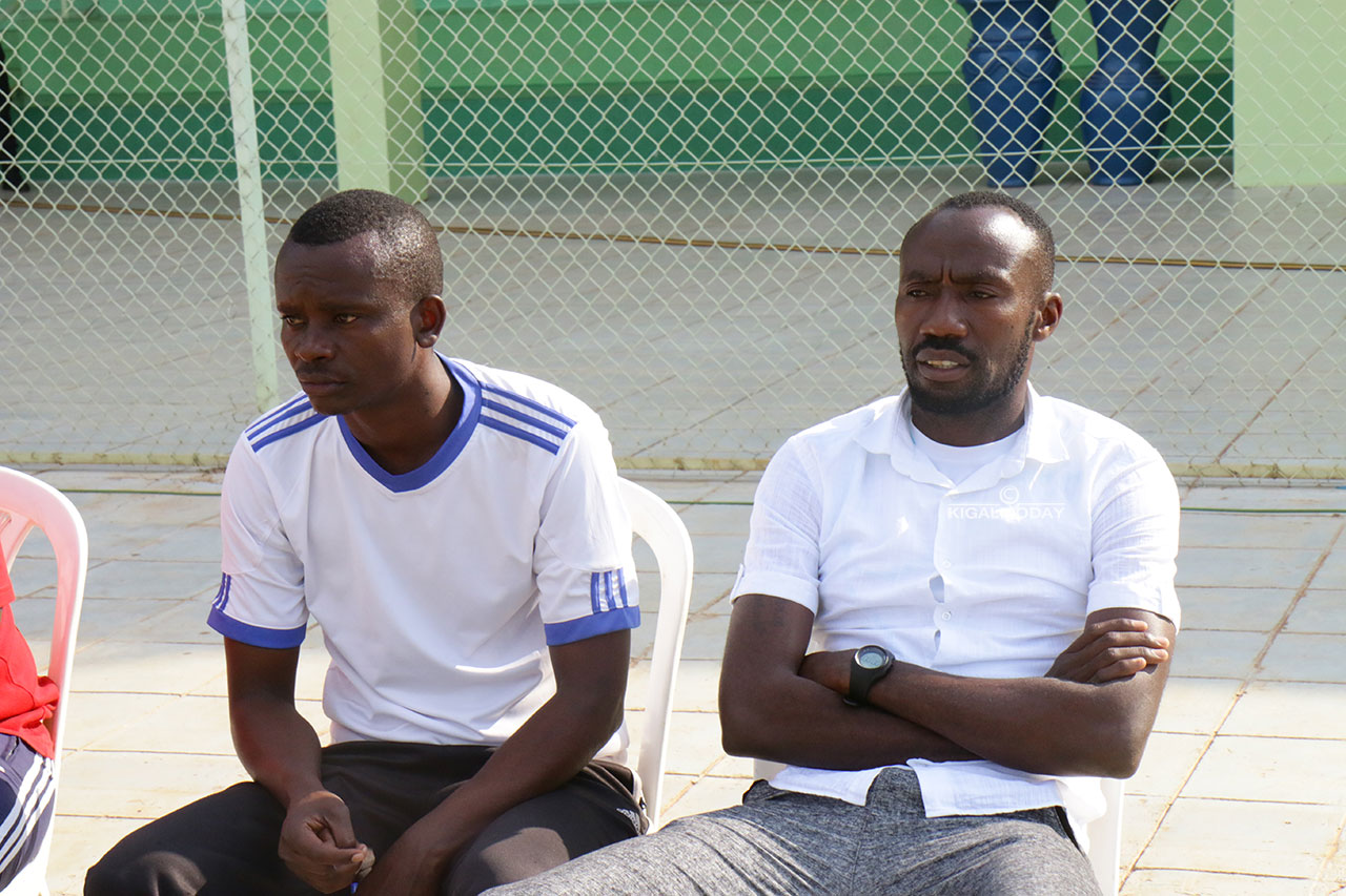 Abatoza b'Amagaju batangaje ko abakinnyi babo batinze kwinjira mu mukino