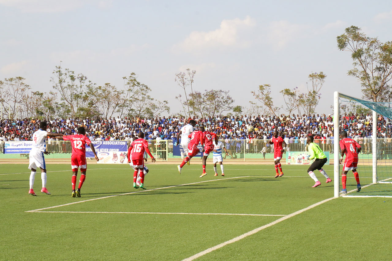 Ange ubwo yateraga umupira wavuyemo igitego