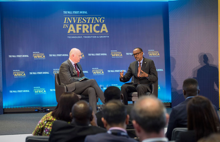 Perezida Kagame ubwo yatangaga ikiganiro i London mu Bwongereza mu nama yiga ku iterambere rya Afurika yateguwe n'ikinyamakuru Wall Street Journal