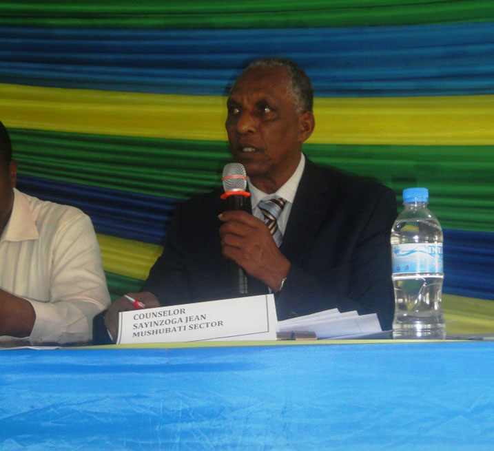 Perezida wa njyanama yasabye akarere kuganira na ba Rwiyemezamirimo ngo birinde kujyanwa mu nkiko.