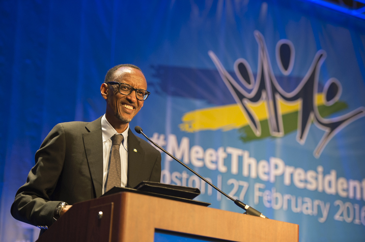 Perezida Kagame ageza ijambo ku baganiriye nawe