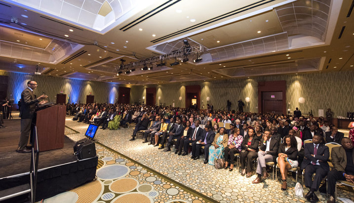 Perezida Kagame ageza ijambo ku banyarwanda baba muri Amerika 
