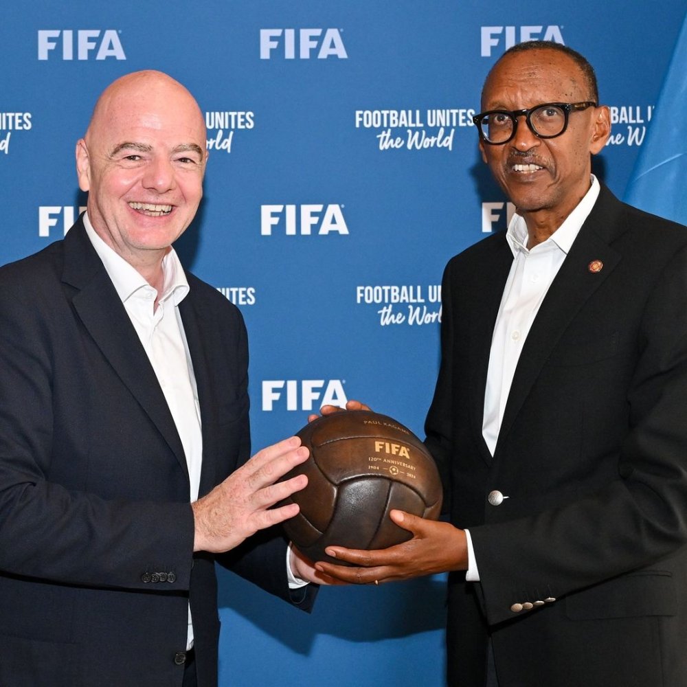 Infantino yashimye Perezida Kagame ku guteza imbere Ruhago mu Rwanda