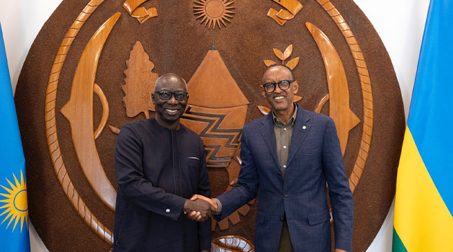 Perezida Kagame yakiriye Intumwa yihariye ya AU mu gukumira Jenoside