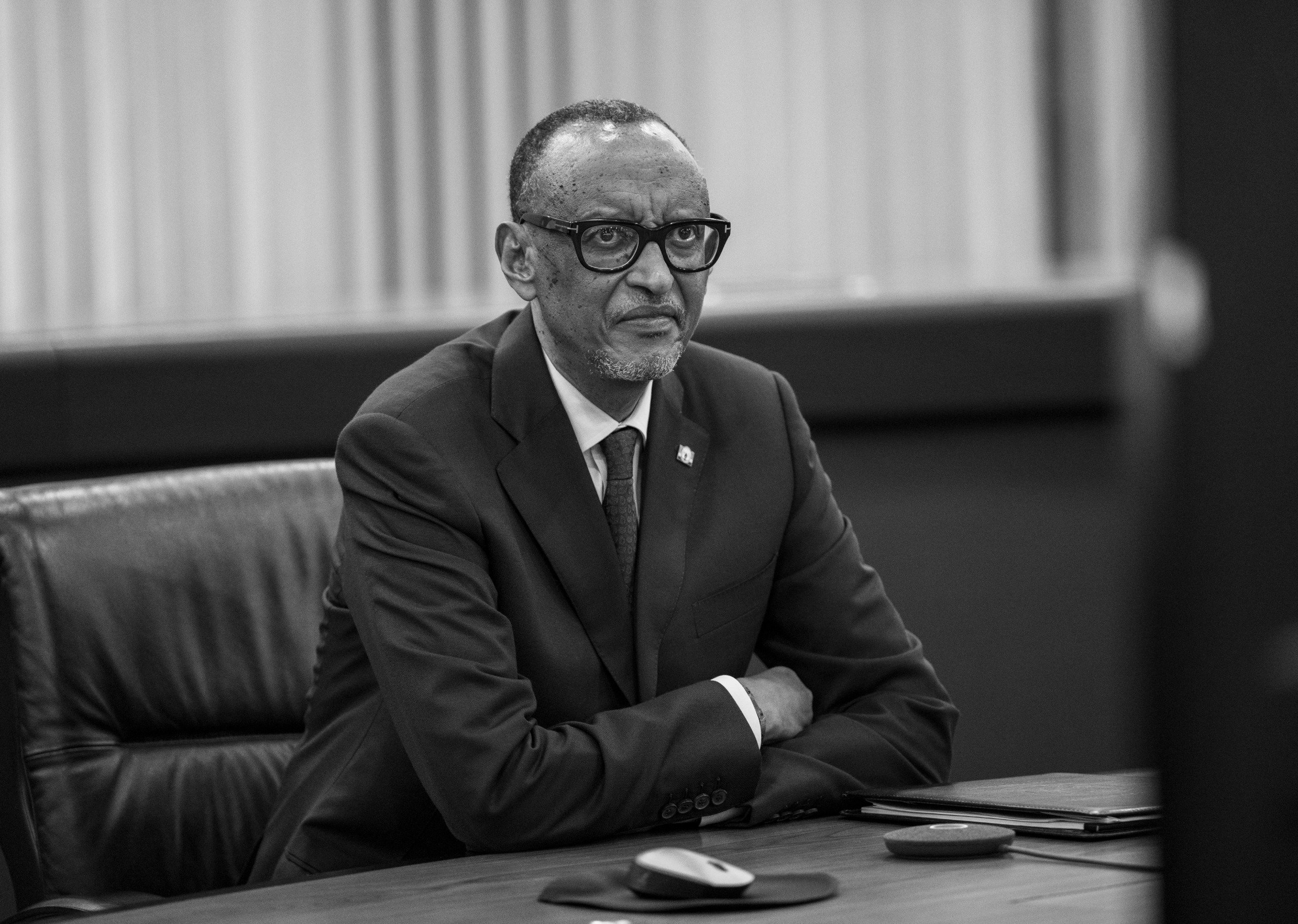 Perezida Kagame yitabiriye inama idasanzwe yUmuryango wa Afurika yIburasirazuba (EAC)