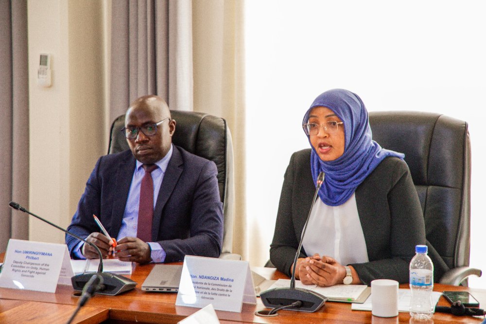 Hon. Ndangiza Madina (iburyo), Perezida w'iyo Komisiyo