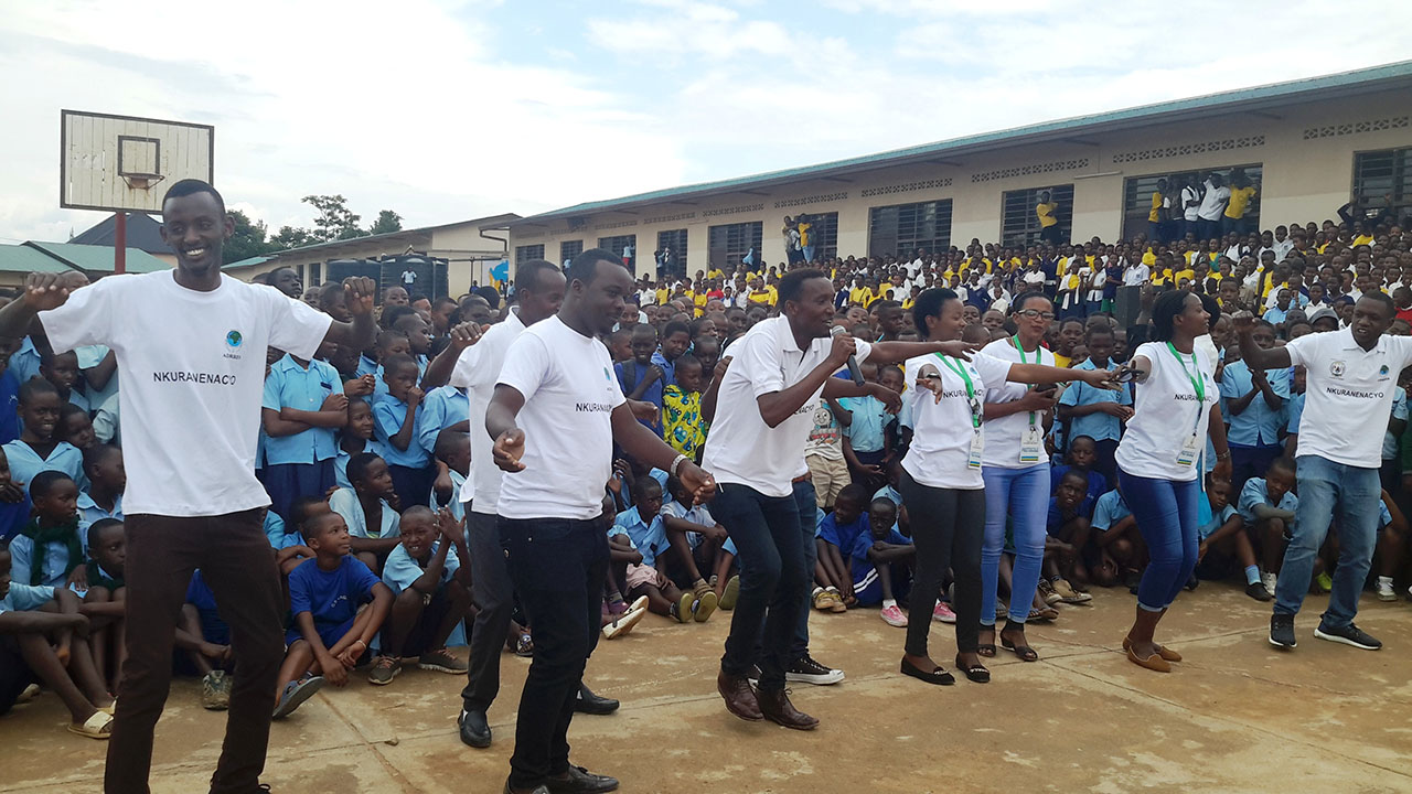 Urubyiruko rugize umuryango ADRRES ruvuga ko ruzafasha abanyeshuri gutera ibiti miliyoni umunani