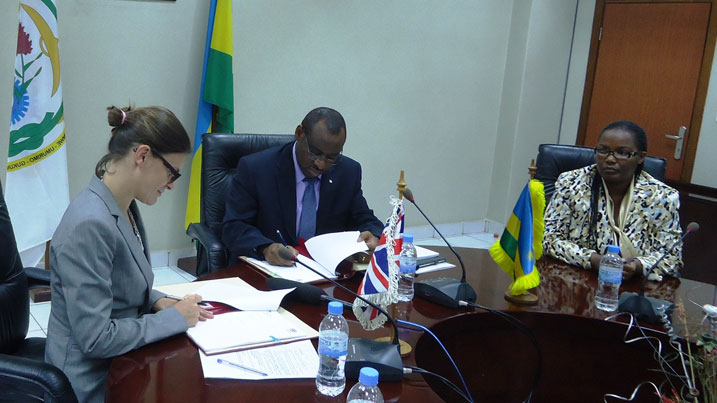 Iyi nkunga izatangwa mu byiciro mu gihe cy'imyaka ine.