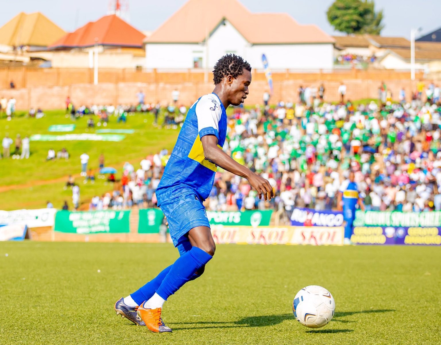 Ojera Joackiam ni umwe mu bakinnyi bitwaye neza muri Rayon Sports mu mwaka ushize w'imikino