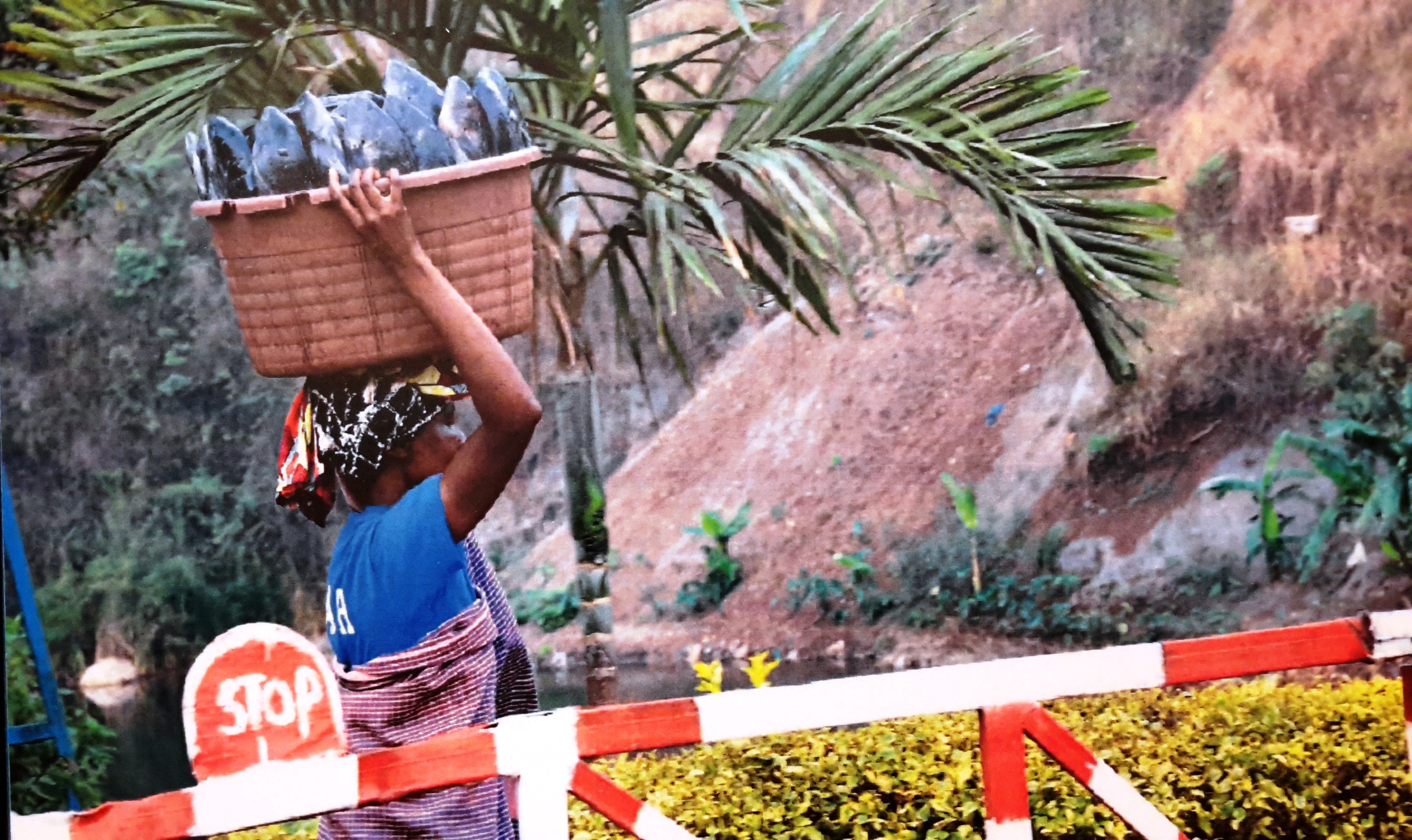 Ubucuruzi bwambukiranya imipaka buciriritse butunze benshi