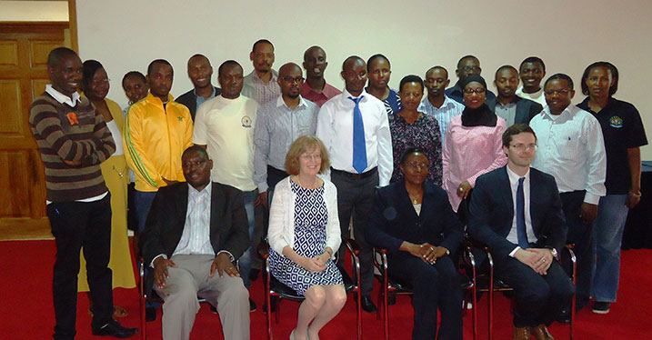 Abakozi b'Urwego rw'umuvunyi hamwe n'ababahugura bo muri Banki y'isi.