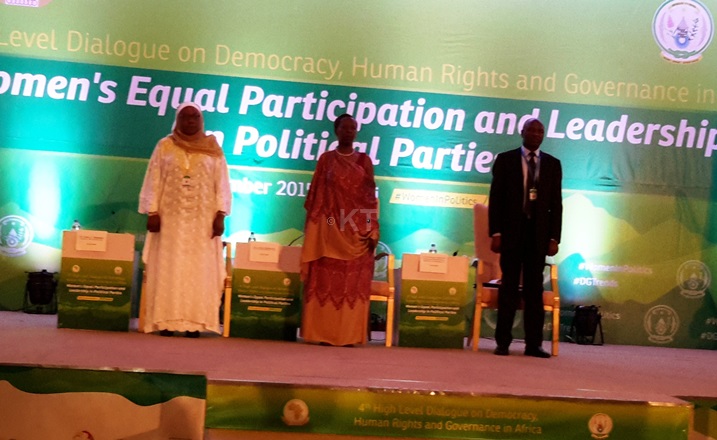 Abayobozi bakuru bitabiriye inana nyafurika yiga kuri Demokarasi, imiyoborere n‘uburenganzira.