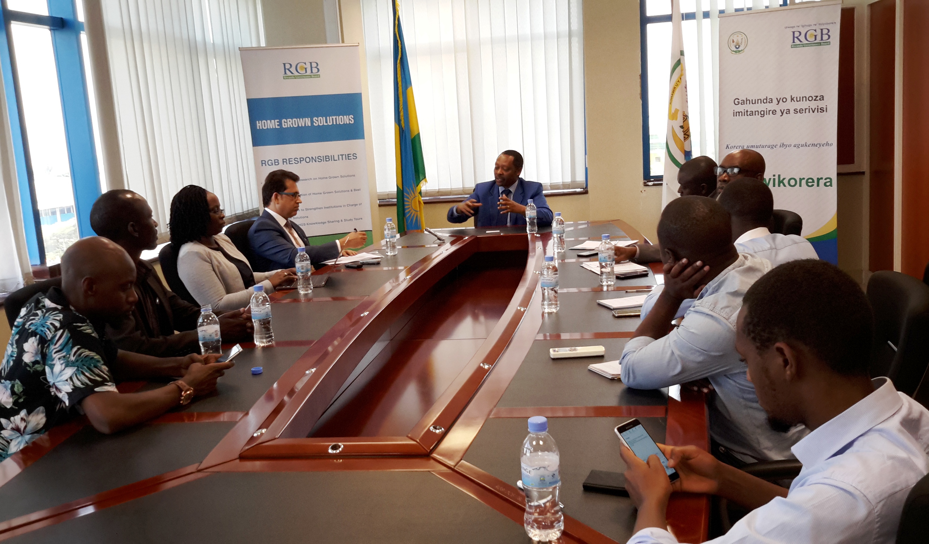 Impande zombi mu biganiro bitegura inama ya 2020