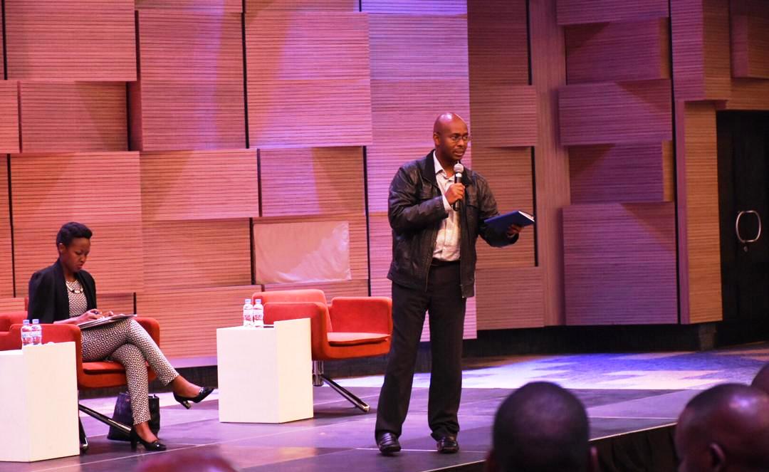 Umuyobozi Mukuru w'Ikigo cy'Ibarurishamibare, Yussuf Murangwa yasobanuriye abayobozi b'imirenge ko nta mpinduka zikomeye zabayeho mu myaka itatu ishize mu kugabanya ubukene