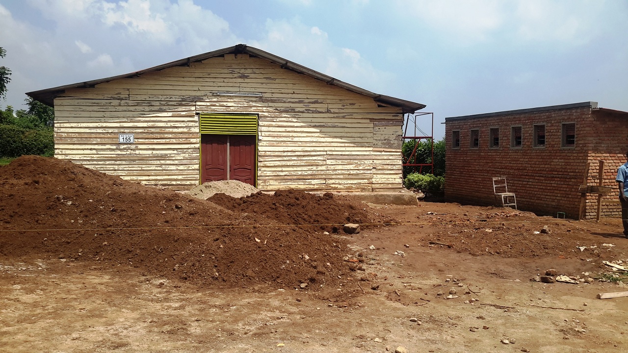 Rumwe mu nsengero zafunzwe ku Gisozi kubera kubakishwa imbaho