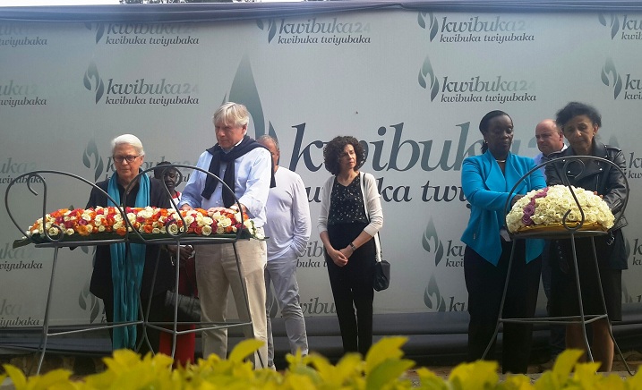 Abayobozi ba Kaminuza ya Columbia na ICAP, ndetse na Ministiri w'Ubuzima w'u Rwanda bunamiye Abatutsi bazize Jenoside baruhukiye ku Gisozi