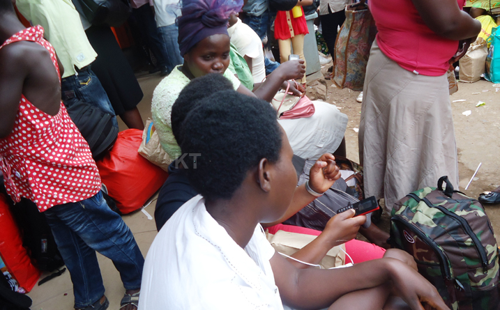 Bamwe bari bategereje