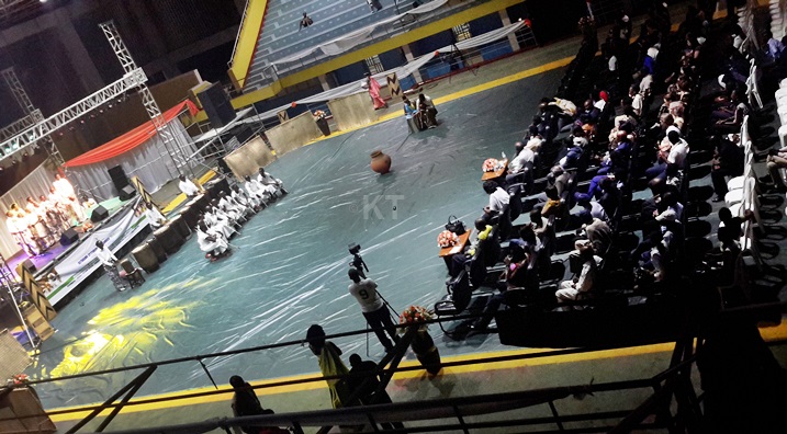 Itorero urukerereza ryataramiye abantu muri Stade Amahoro nto.