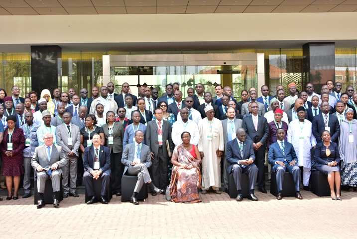 Abashakashatsi, abayobozi mu bihugu bitandukanye bya Afurika, abafatanyabikorwa b