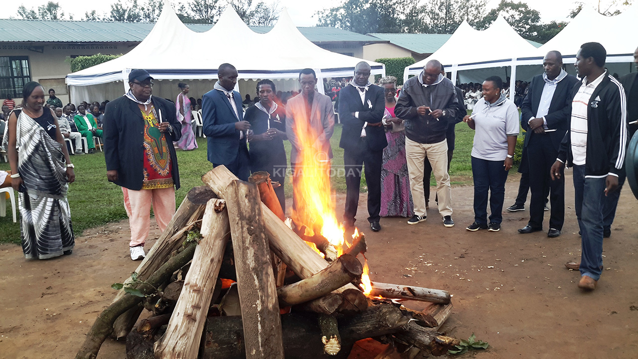 Nyuma yo kwibukira kuri Burende, ibiganiro byo kwibuka ku nshuro ya 24 mu Murenge wa Kinyinya byabere ku mashuri y'i Kagugu
