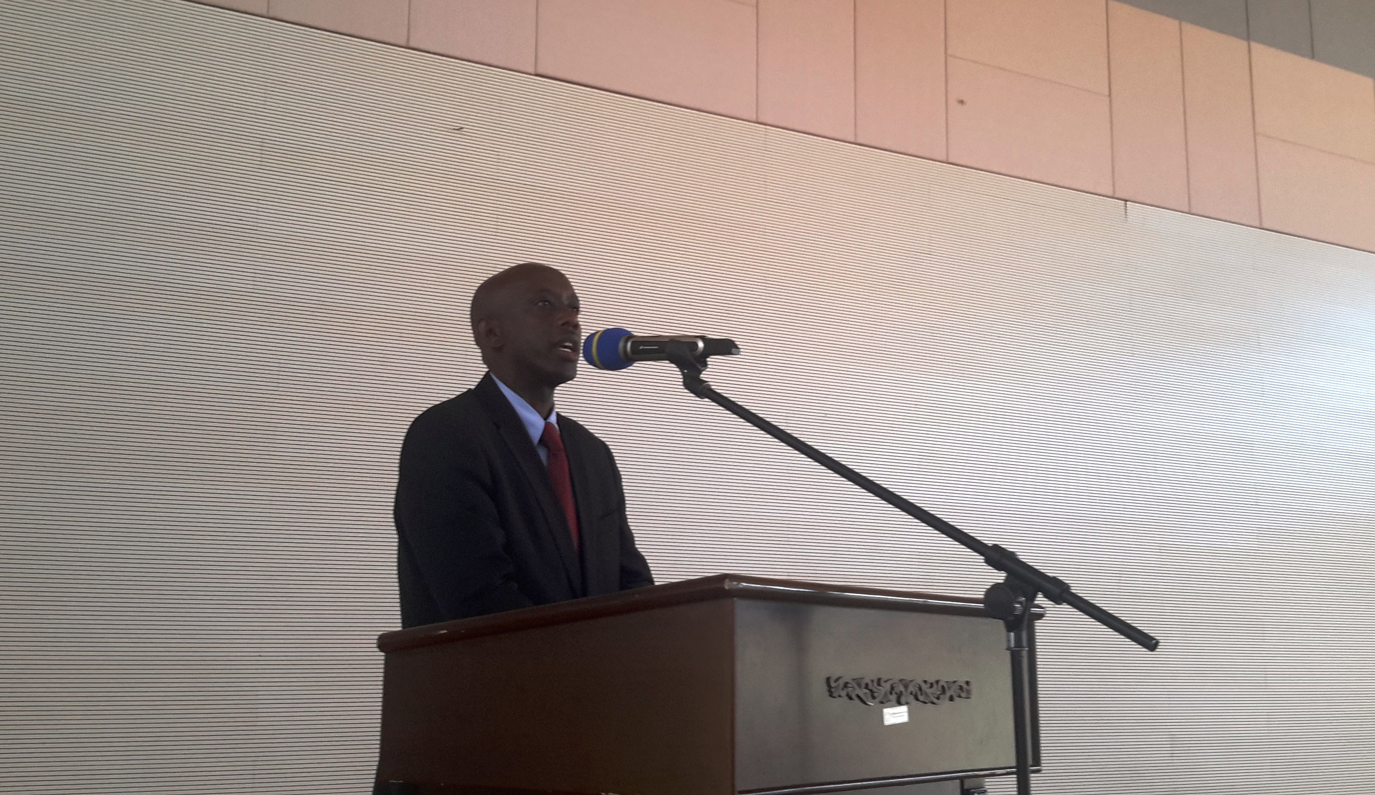 Minisitiri Kaboneka aravuga ko inzego zitandukanye zitabyazwa umusaruro