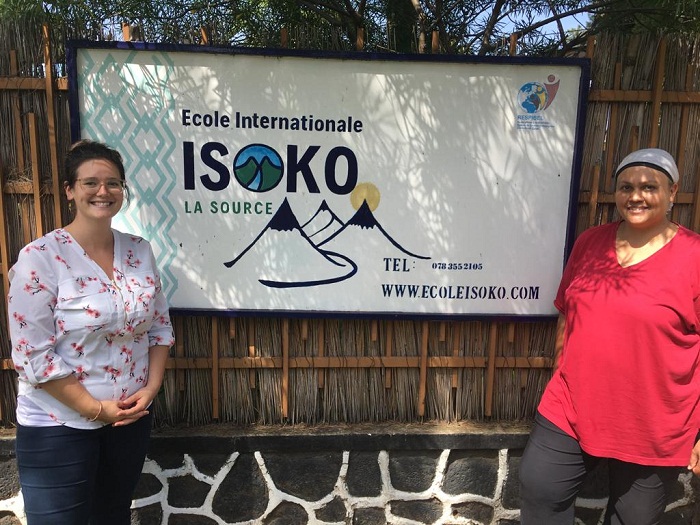 Katherine Turgeon umuyobozi ushinzwe amasomo na Evelina Merlo washinze Isoko/La Source