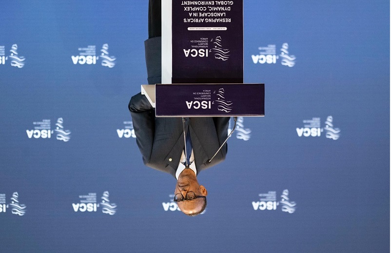 Perezida Kagame asanga ibibazo by