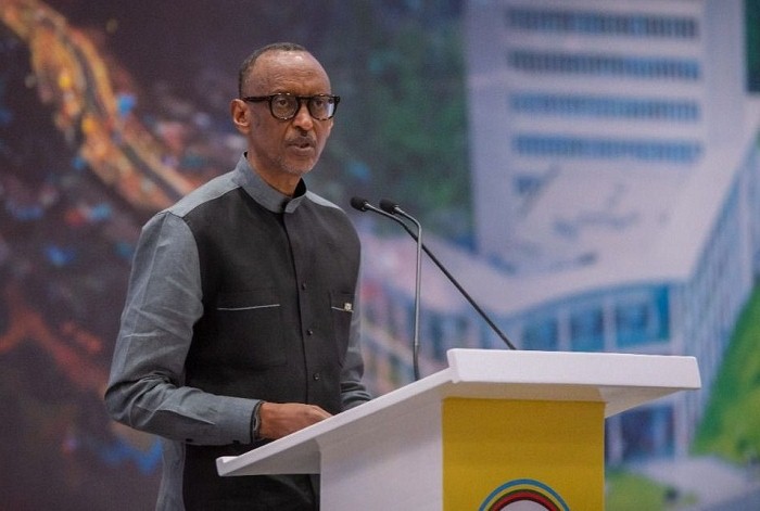 Perezida Kagame asanga nta gihugu cya Afurika cyatera imbere bitanyuze mu bufatanye bwo mu karere 