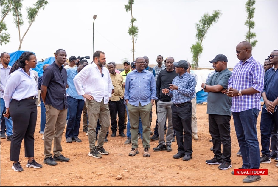 Minisitiri w'Intebe Dr. Nsengiyumva yasuye ibikorwa by'umushinga ‘Gabiro Agri Business Hub'