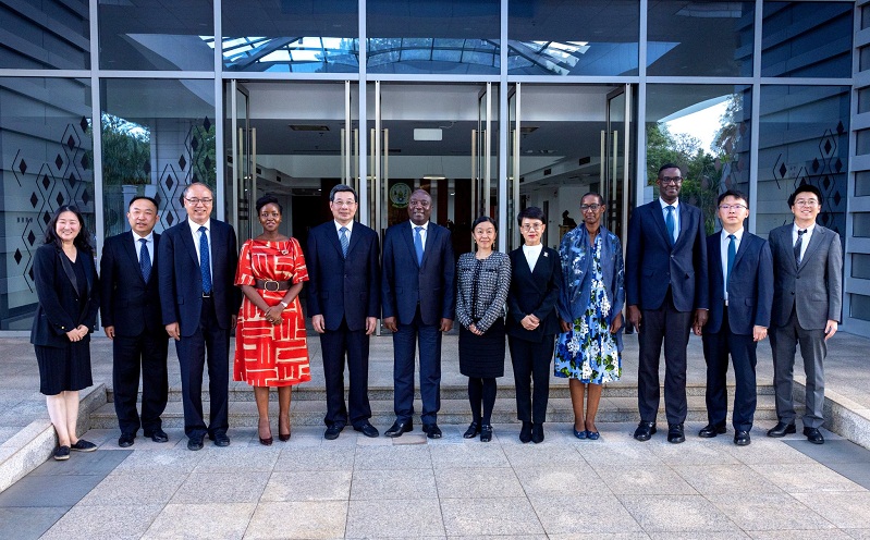 Bafashe ifoto y'urwibutso