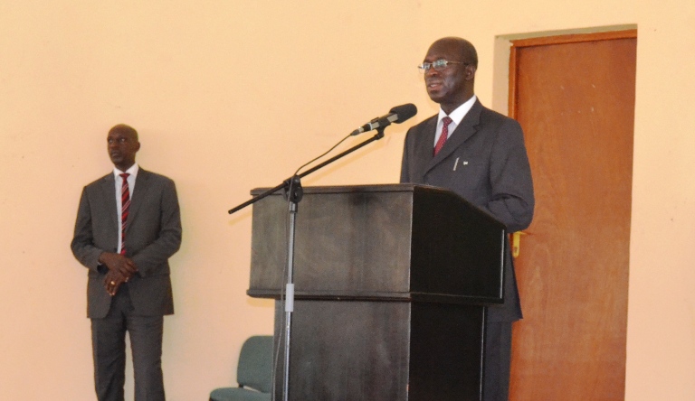 PM Murekezi asaba guhanga imirimo hibandwa cyane ku mirimo mito n'iciriritse.