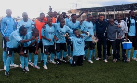Ikipe ya Police FC ikomeje gusatira Rayon Sports bahanganiye ku gikombe cya shampiyona.
