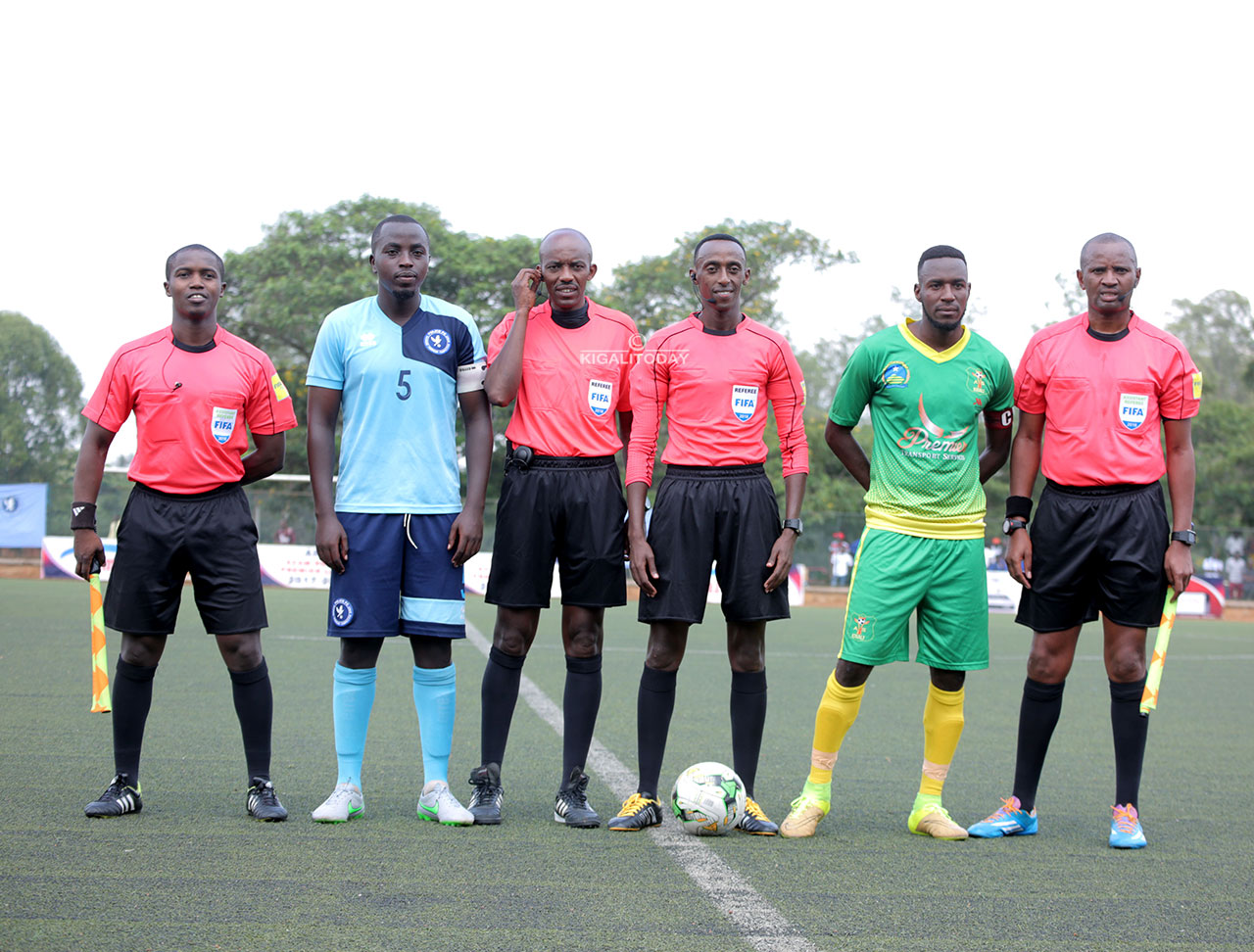 Abasifuzi na ba Kapiteni b'amakipe yombi mbere y'umukino 