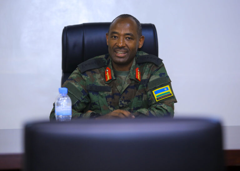 Lt Gen MK MUBARAKH , Umuyobozi wa APR FC