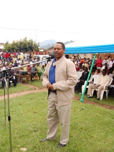 Prof. Shyaka asubiza bimwe mu bibazo yabajijwe n