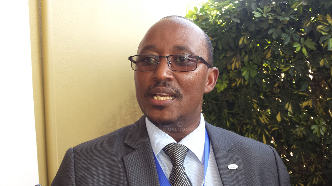 Prof Sezibera avuga ko nubwo abenshi basobanukiwe n'ibibazo by'ihungabana ngo hakiri ikibazo cyo kutamenya aho bajya kwivuriza