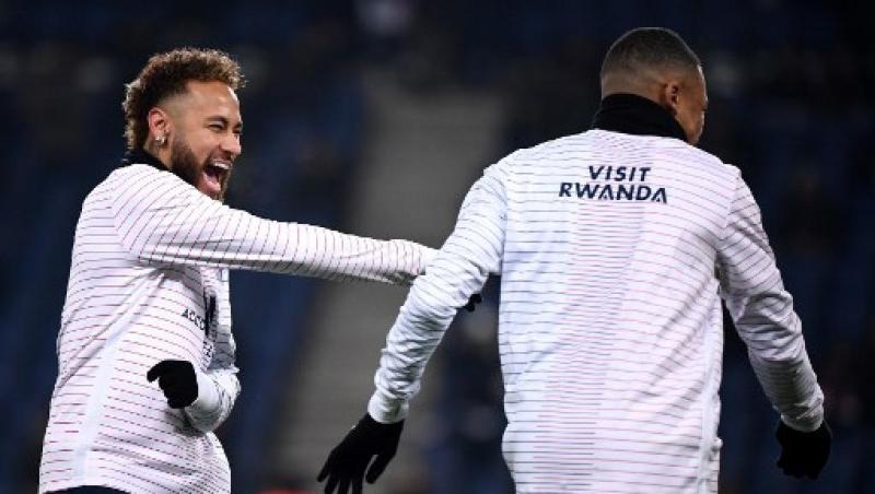 Abakinnyi ba PSG bishimiye ko Mbappé yemeye kugumana na bo