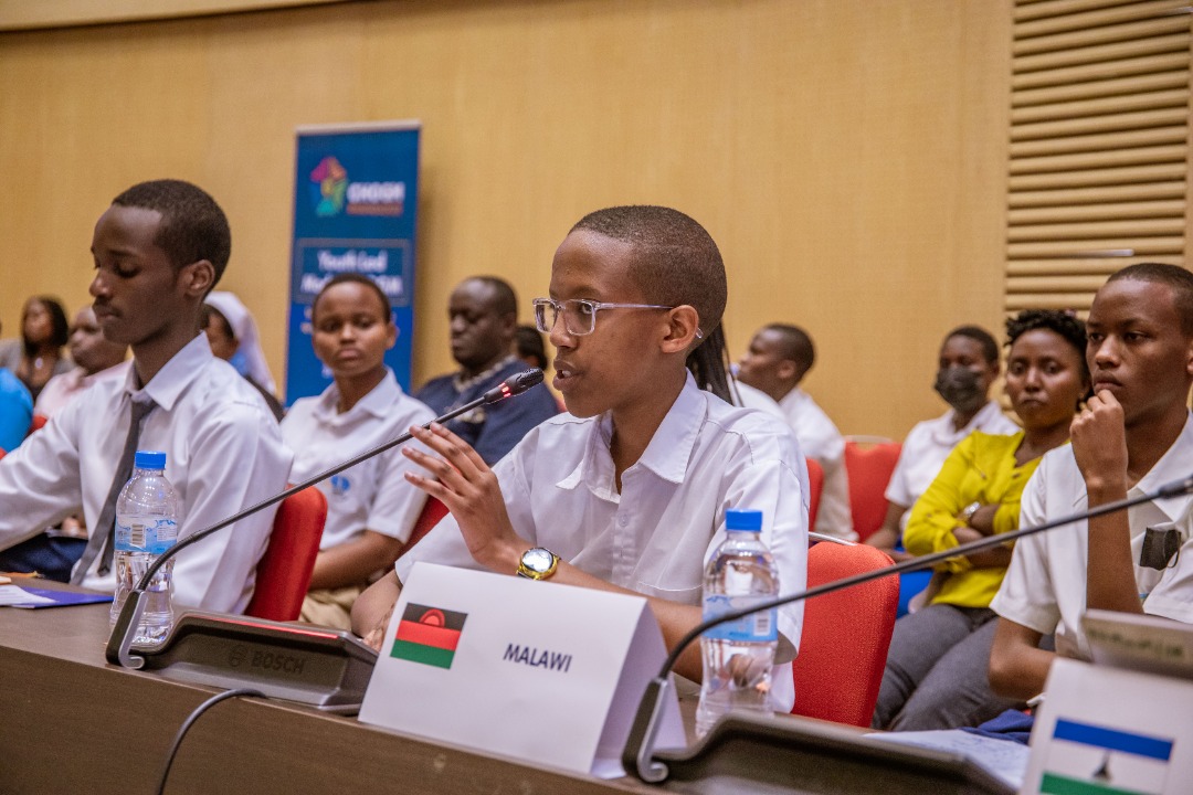 Banyuzwe no kwisanisha n'abakuru b'ibihugu ariko banakuramo amasomo akomeye