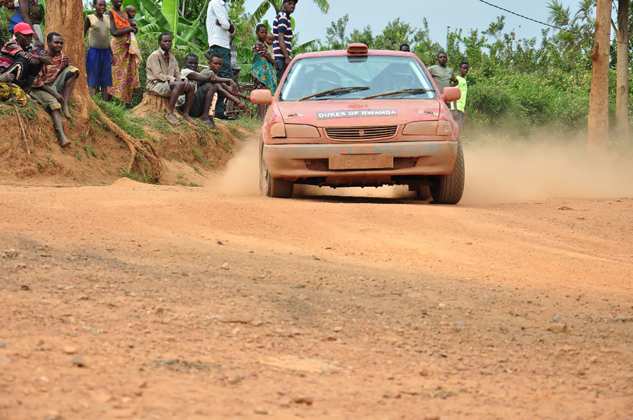 Zimwe mu modoka zitabiriye isiganwa ntizari ziri ku rwego rwo hejuru