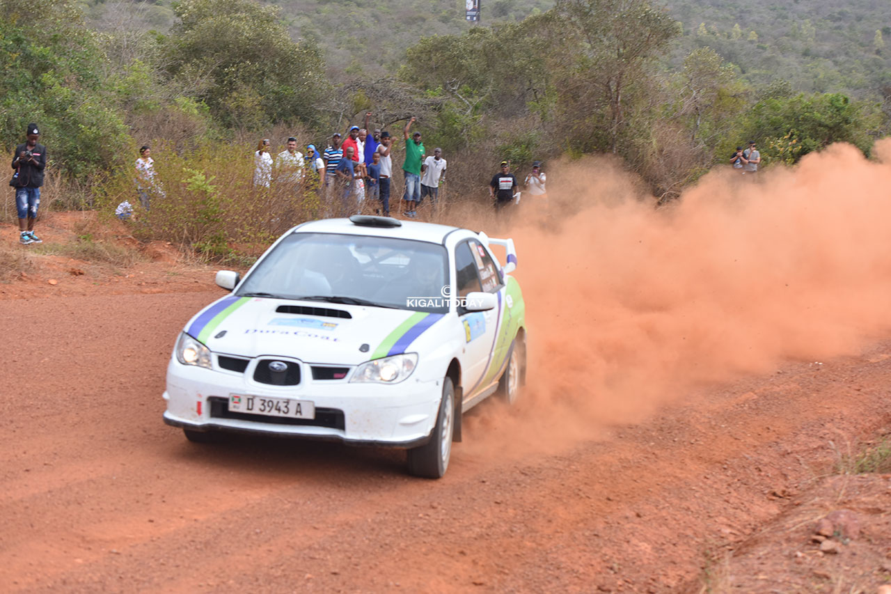 I Nyamata bakataga imodoka ivumbi rigatumuka