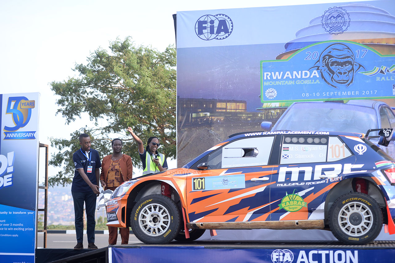 Imodoka yo mu bwoko bwa Skoda Fabia izaba itwawe na Manvier Baryan (Kenya) afashwa na Sturrock Drew (UK) , izaba ikinnye iri siganwa bwa mbere mu Rwanda, ikaba ari nayo modoka yonyine iri muri iri rushanwa yagenewe Rally gusa