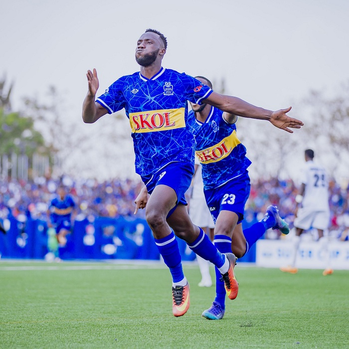 Charles Bbale yishimira igitego cya mbere yatsinze muri Rayon Sports 