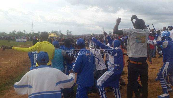 Abafana ba Rayon Sports bishimira igitego yari imaze gitsinda 