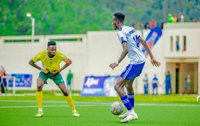 Myugariro Mucyo Didier na Hamimu wa Marine FC 