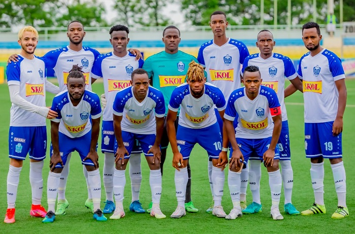 Rayon Sports ivuga ko hari amakipe menshi asigaye yambara imyenda yenda gusa nk'iyi