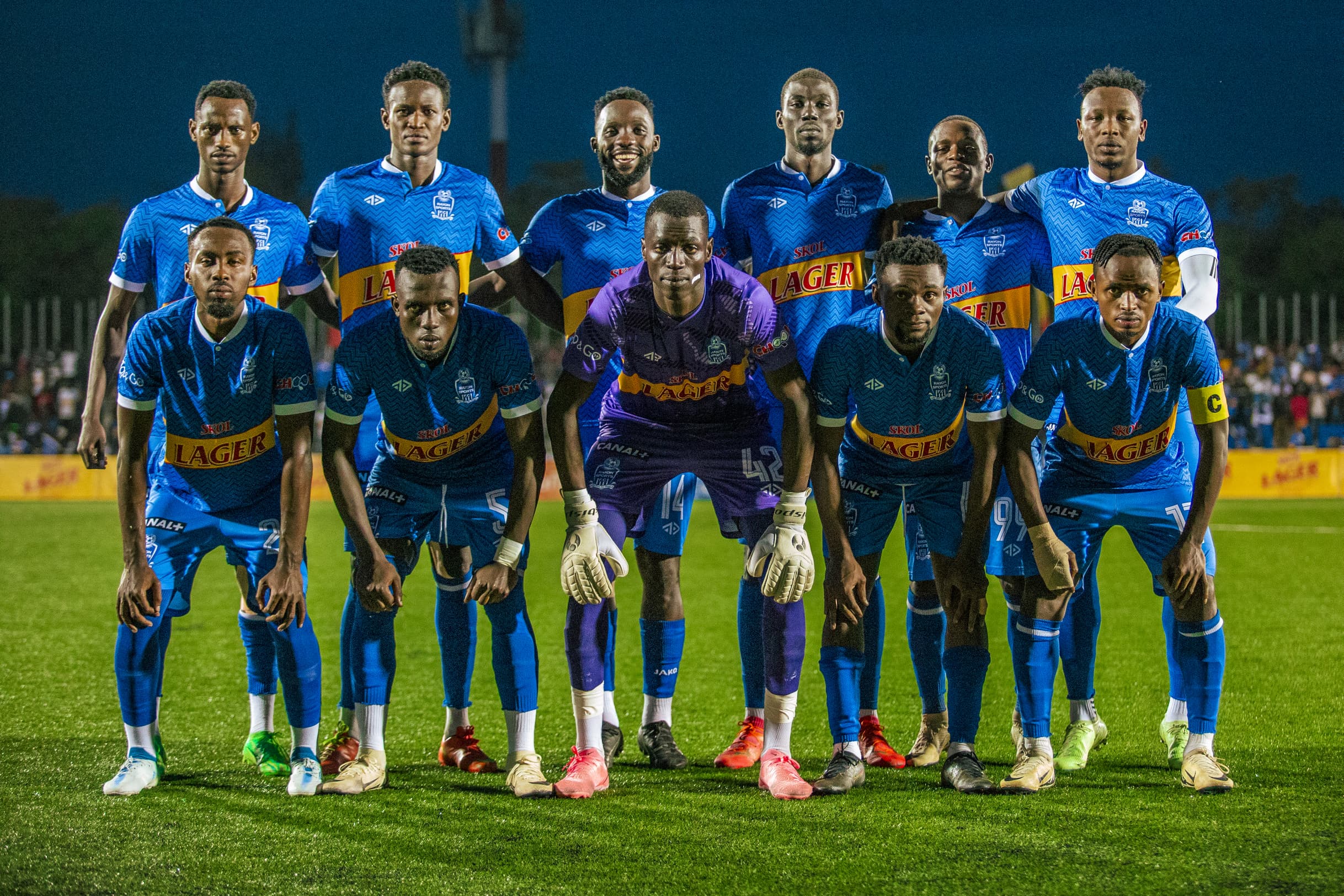 Abakinnyi ba Rayon Sports babanje mu kibuga