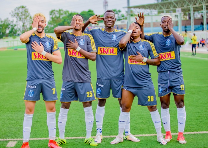 Abakinnyi ba Rayon Sports bishimira igitego