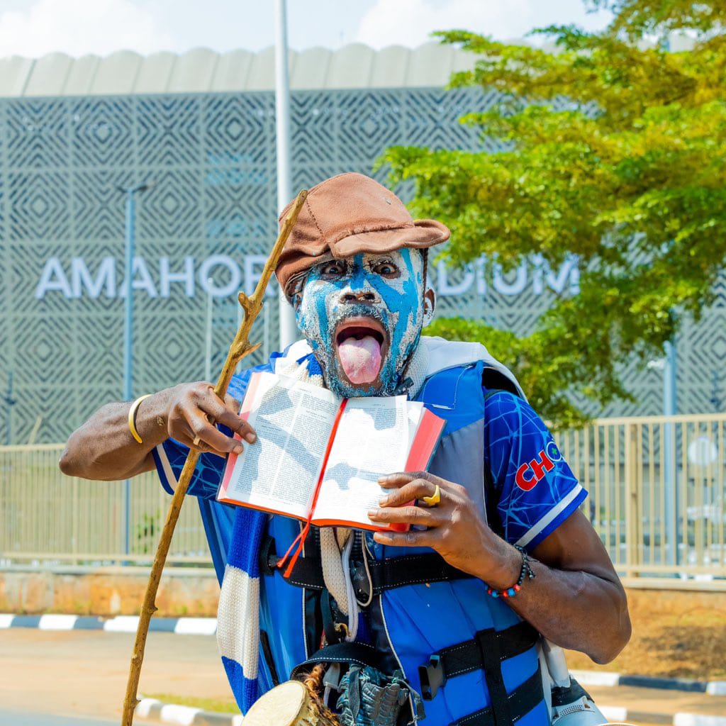 Rwarutabura, umukunzi wa Rayon Sports yari yitwaje Bibiliya