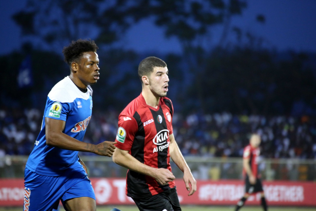 Rwatubyaye Abdul yari ahagaze neza mu bwugarizi bwa Rayon Sports