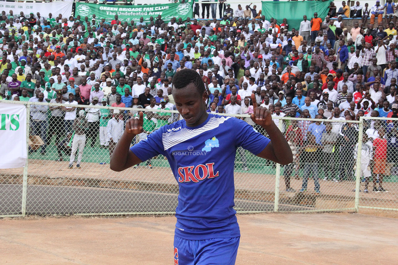 Faustin yarahindukiye yereka abafana izina rye ko rigihari